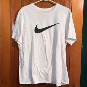 Nike Tops - Men’s Nike T-shirt Nike Tops - Men’s Nike T-shirt
